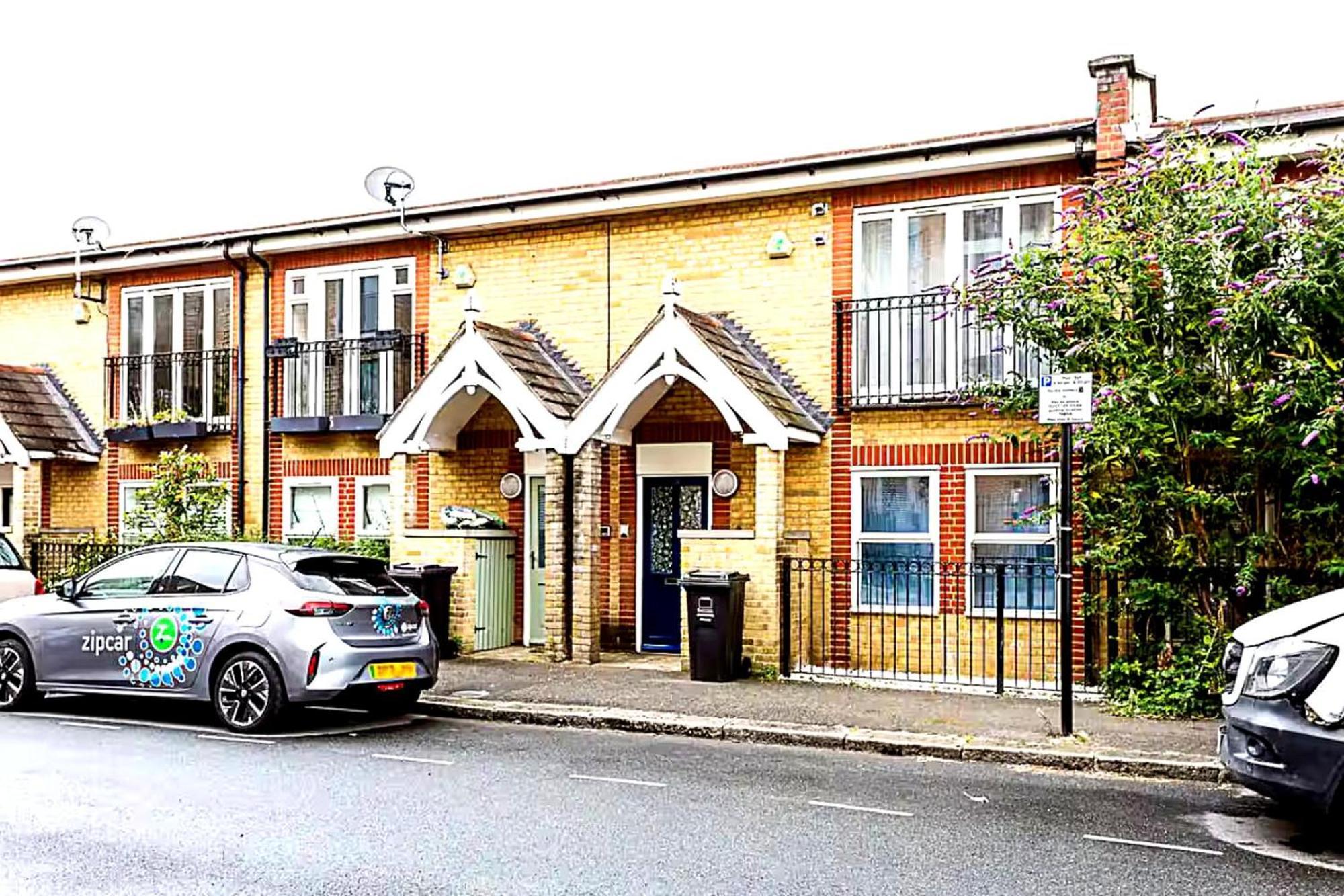 2br , 50